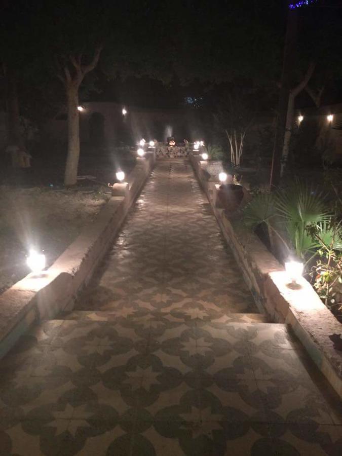 Готель Luxor Light Retreat Екстер'єр фото